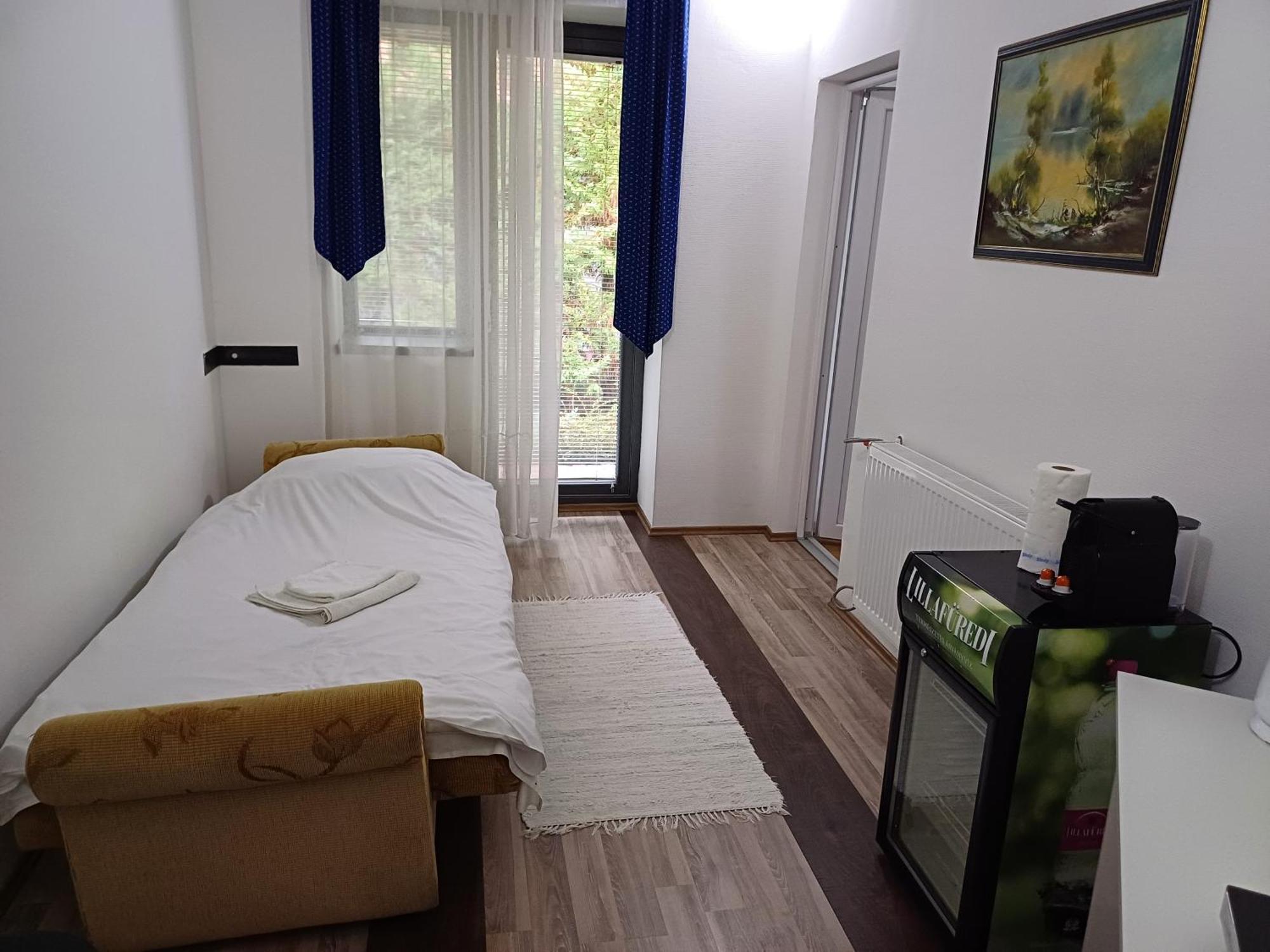 Villa Vamus Vendeg- Es Rendezvenyhaz Vámosszabadi Exterior foto